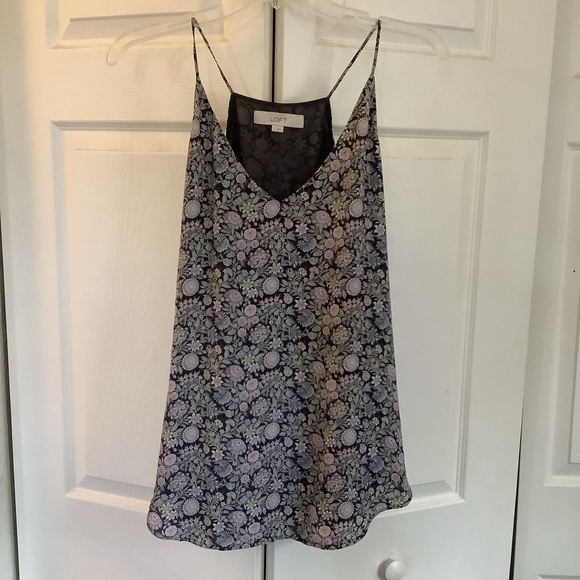Loft Flowy Gray Dark Floral Spaghetti Strap Top. Size M. - Picture 2 of 8